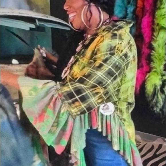 Chunky Armadillo one of a kind refurbished flannel  tie-dyed by hand /with silk - Picture 2 of 8